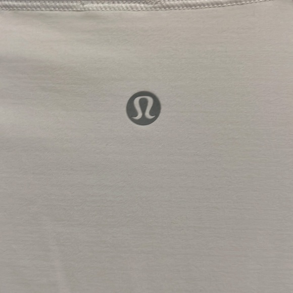 Lululemon Round Neck White Tshirt with Mesh Botttom Trim - Picture 4 of 6